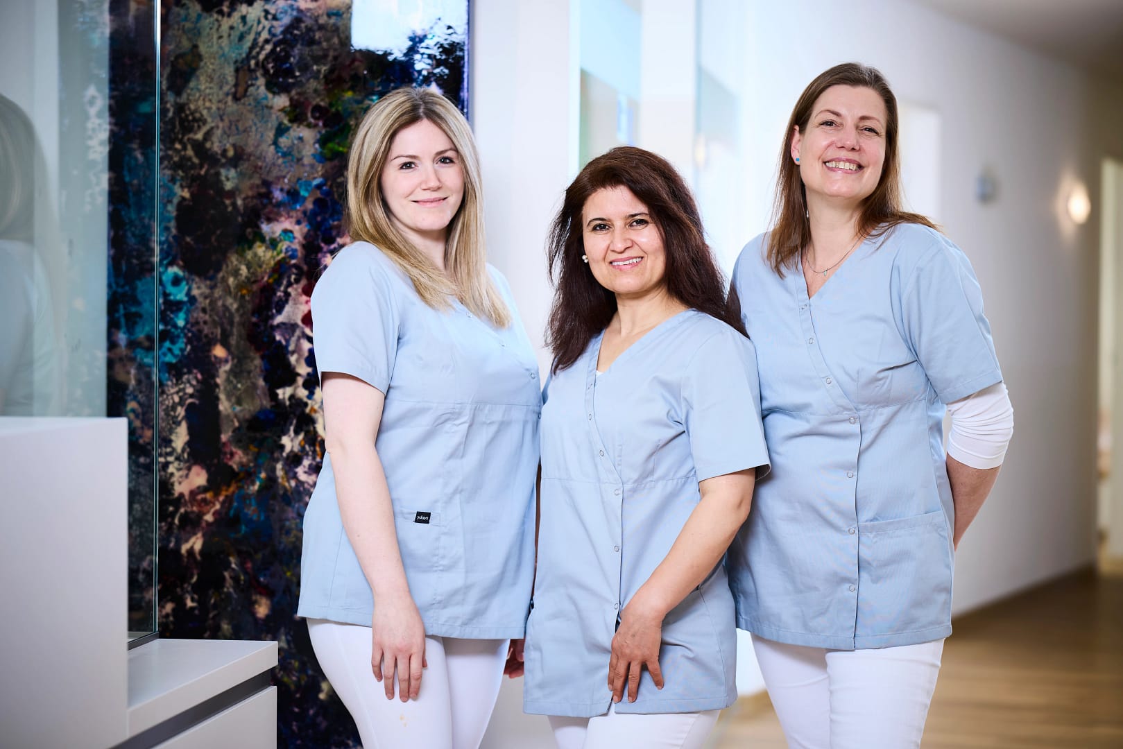 Zahnmedizinische Prophylaxeassistentin Team v.l. Edona Hulaj, Zerif Akman Nicole Wiemer